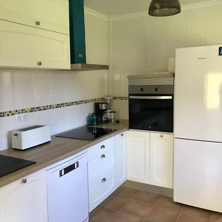 Charming 5-Bed House In Comillas Cantabria 펜션 코밀라스